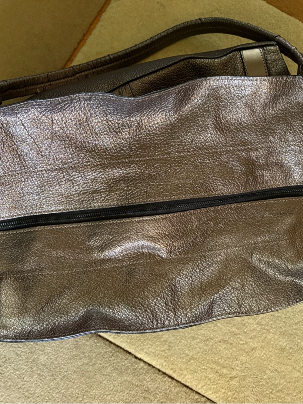 BURBERRY Silver Pebbled Leather Salisbury Hobo from Established 1856 Collection - Picture 15 of 16